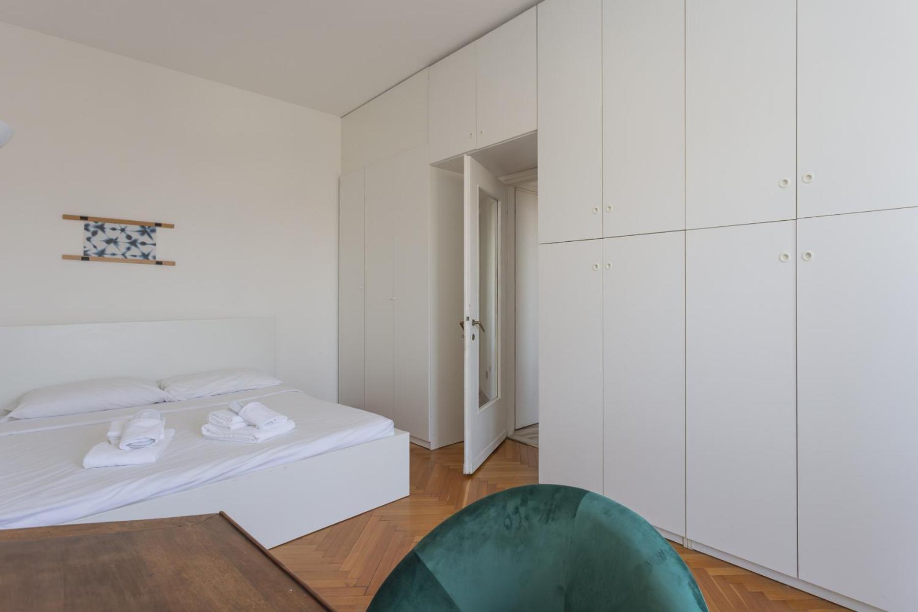 Appartement Skyline View Biancamano 1 Bdr With Balcony By Rentopolis Milan